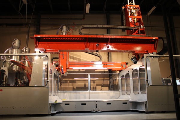 Print and trim on the same Thermwood LSAM machine Print and trim on the same Thermwood LSAM machine